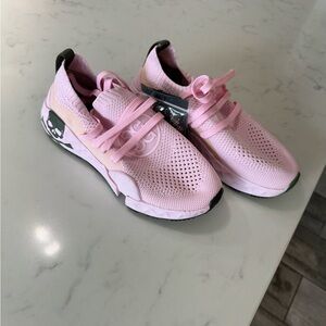 G/FORE Women's Pink Sneakers